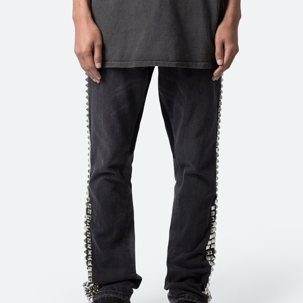 mnml B572 Studded Flare Denim - Black Size 42Black / 42